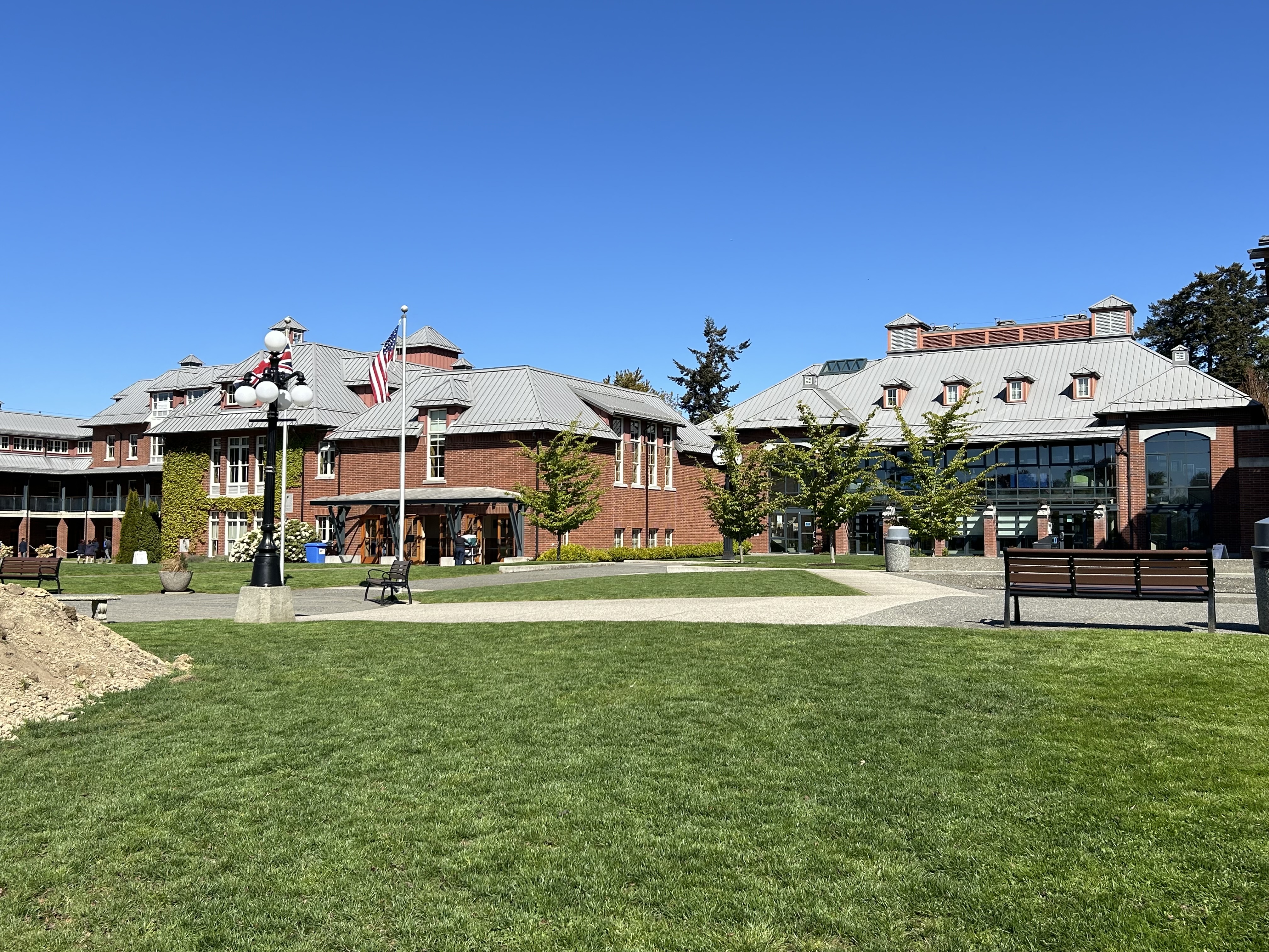 St. Michael University School